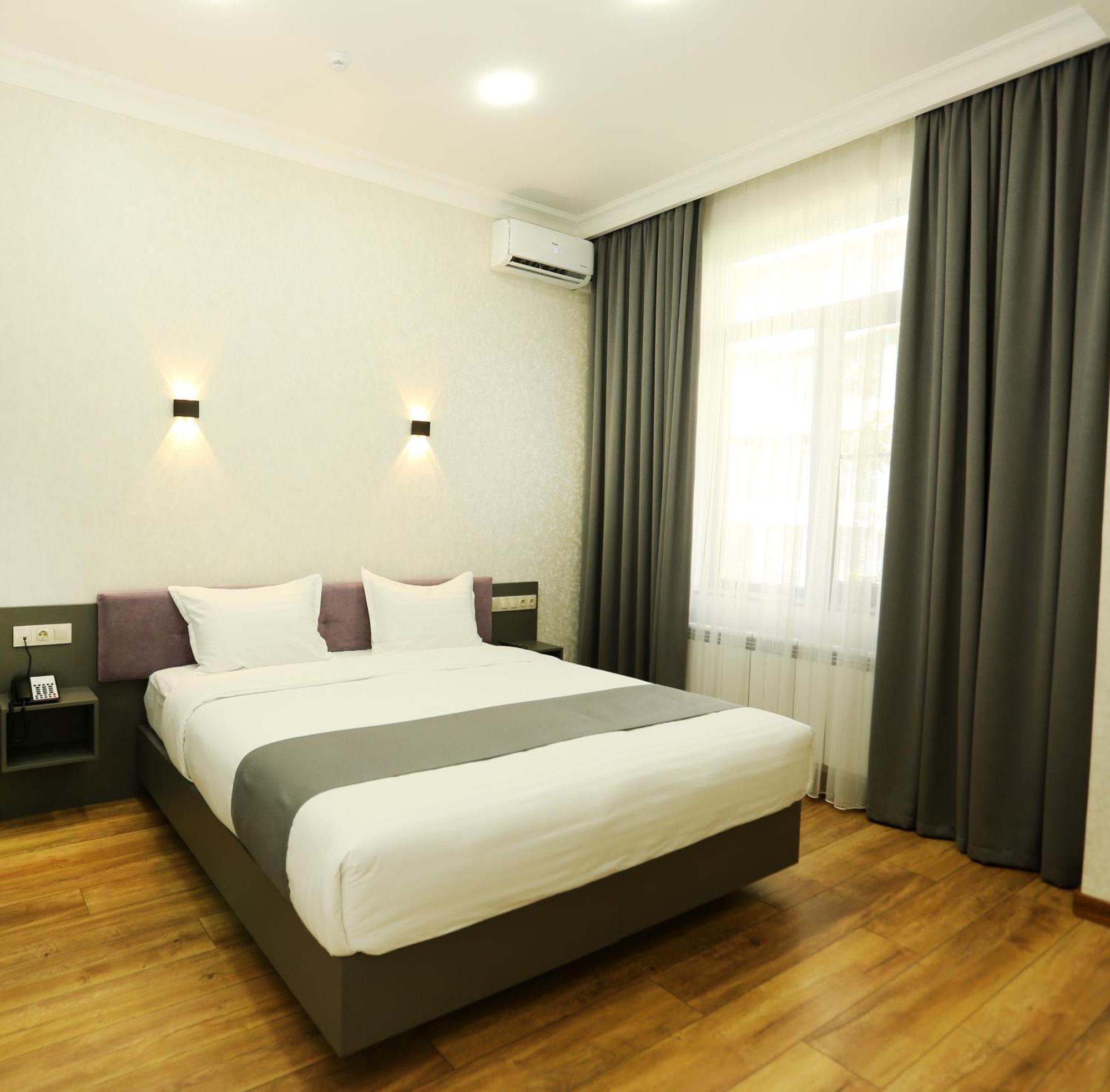 Parklane Hotel Tachkent Chambre photo